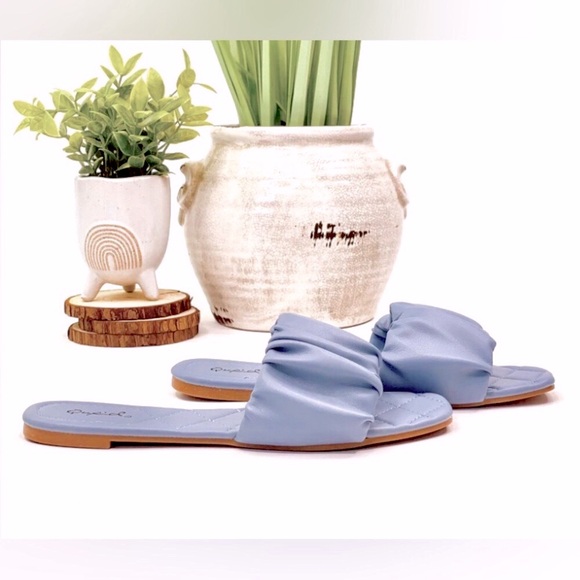 Vici open toe ruched slip on flat sandals. Quilted footbed, NEW in box Sz 8.5/9 - Picture 13 of 15